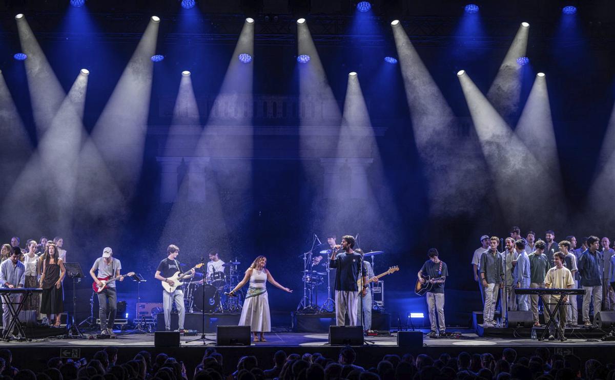El pop cristià de Hakuna arrasa a Pedralbes