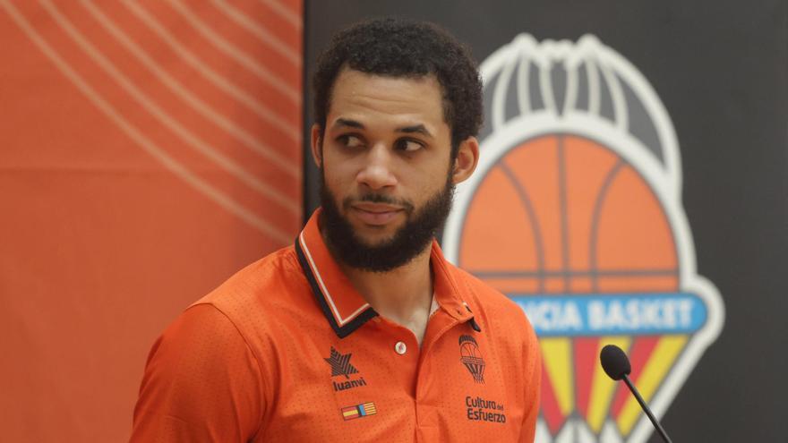 Kassius Robertson: &quot;Tendremos la motivación de los grandes partidos&quot;