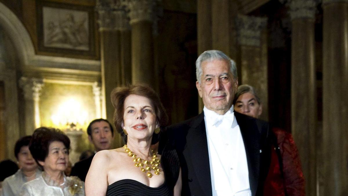 Mario Vargas Llosa y su segunda mujer, Patricia Llosa, en la cena de gala del Nobel que recibió en 2010.