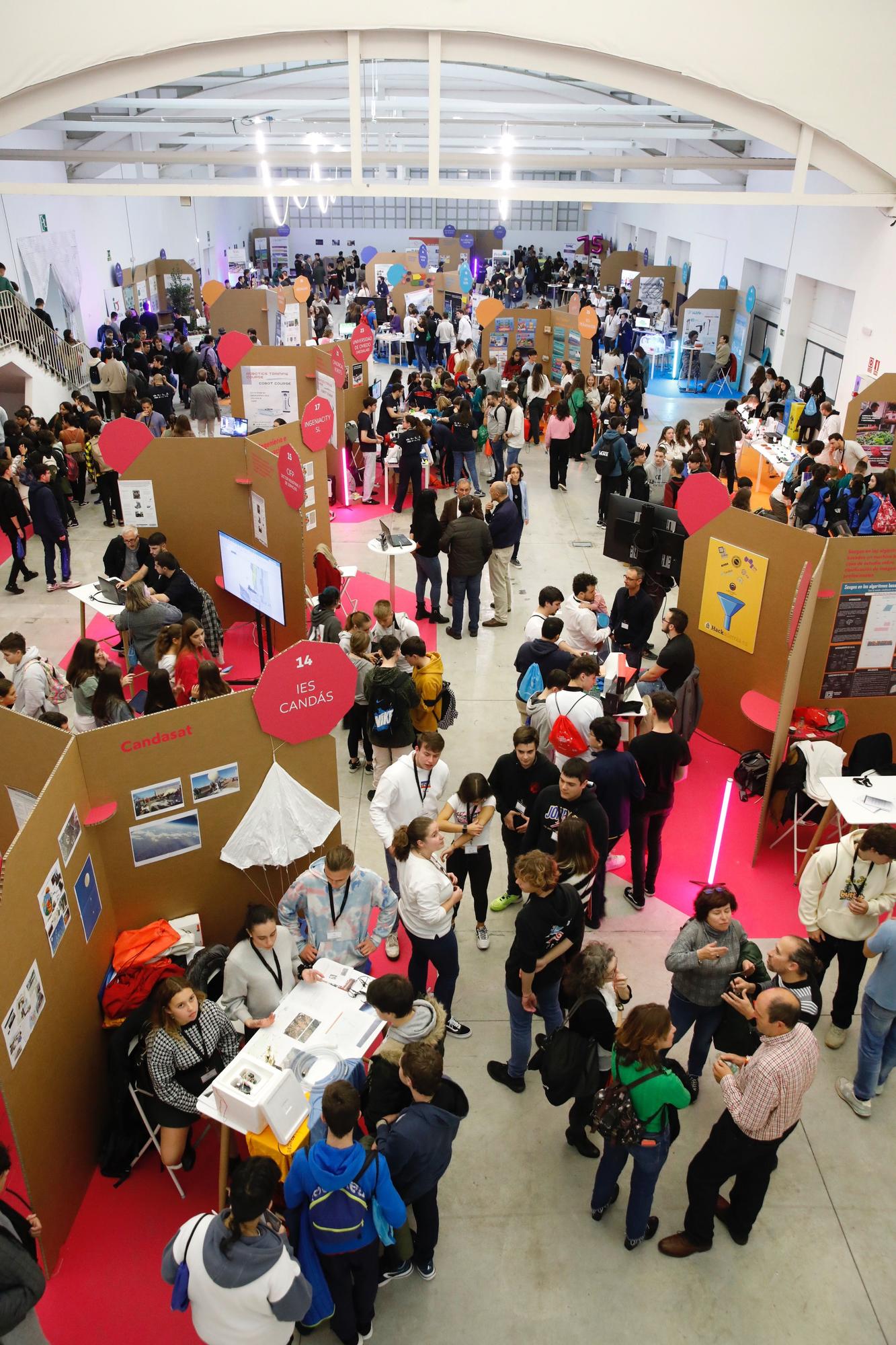 En imágenes: Gijón acoge la I Feria de la Ciencia y la Innovación de Asturias