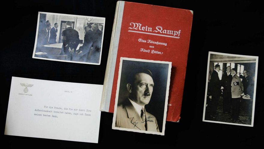 ‘Mein Kampf’ i altres records d’Adolf Hitler en un lot d’una casa de subhastes de Londres, el 2005.