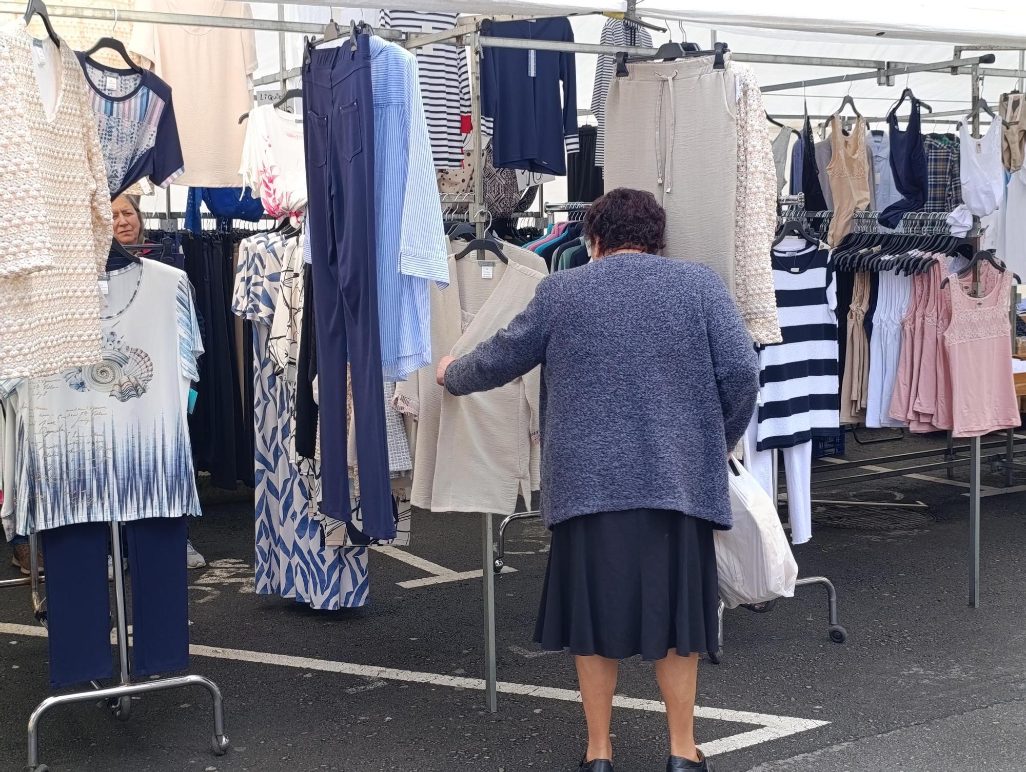 Internet vence al mercado de la Pola