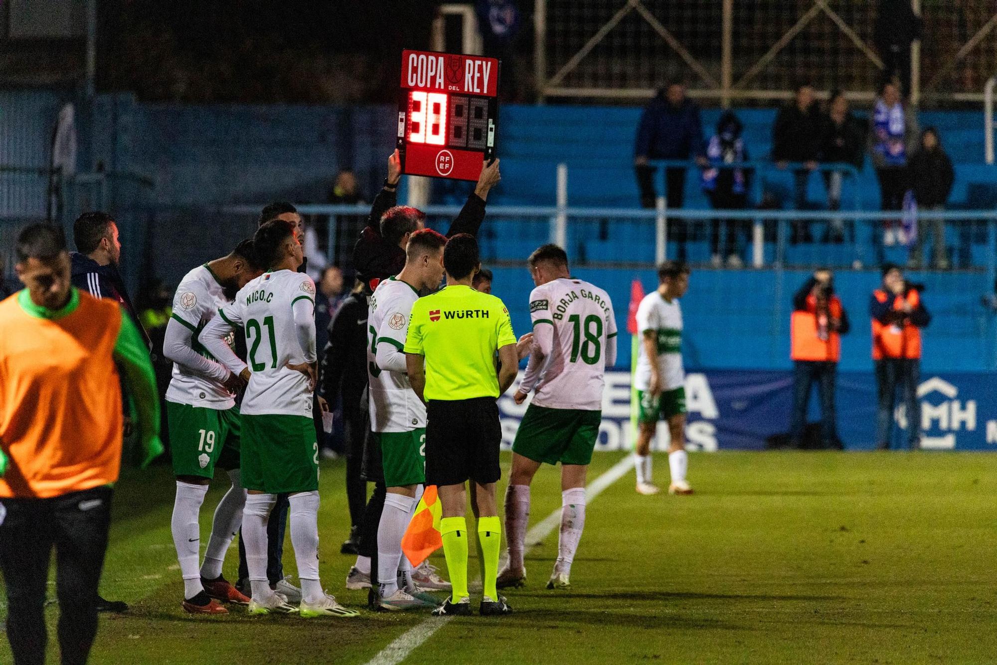 Linares - Elche: las imágenes del partido