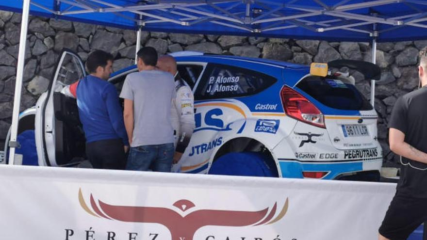 Enrique Cruz, durante la Subida a Palo Blanco en la asistencia del norteño Javi Afonso.