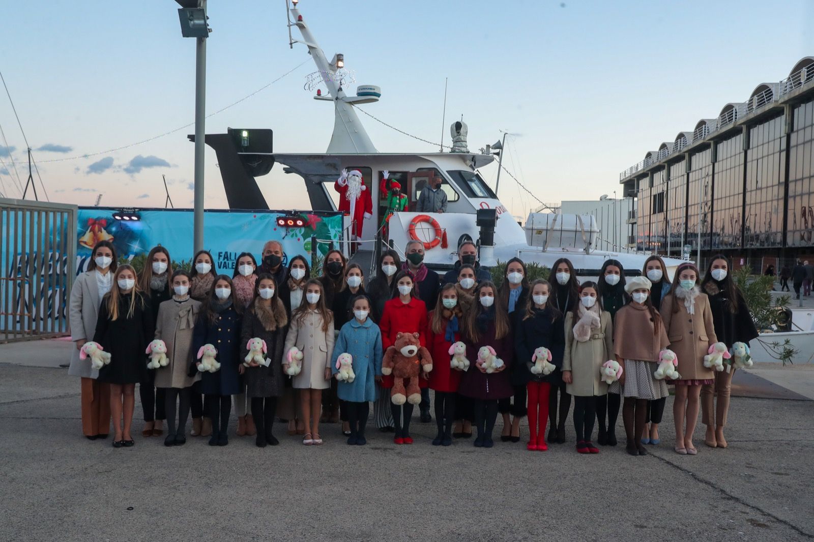 Falleras sin puente. Actividad de Carmen, Nerez y las cortes de 2022 a tres meses de Fallas