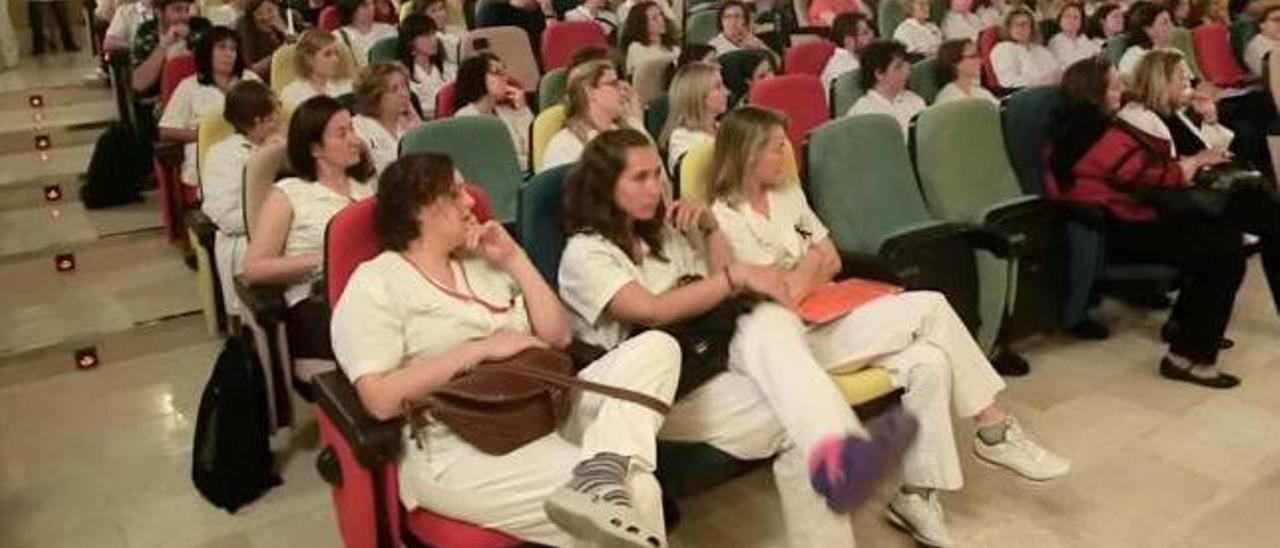 Una imagen de una reciente asamblea de trabajadores celebrada en el hospital comarcal de Inca.