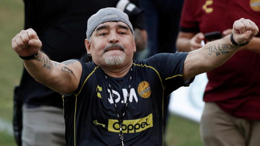 Maradona vuelve a entrenar a un equipo de fútbol, el Dorados de México