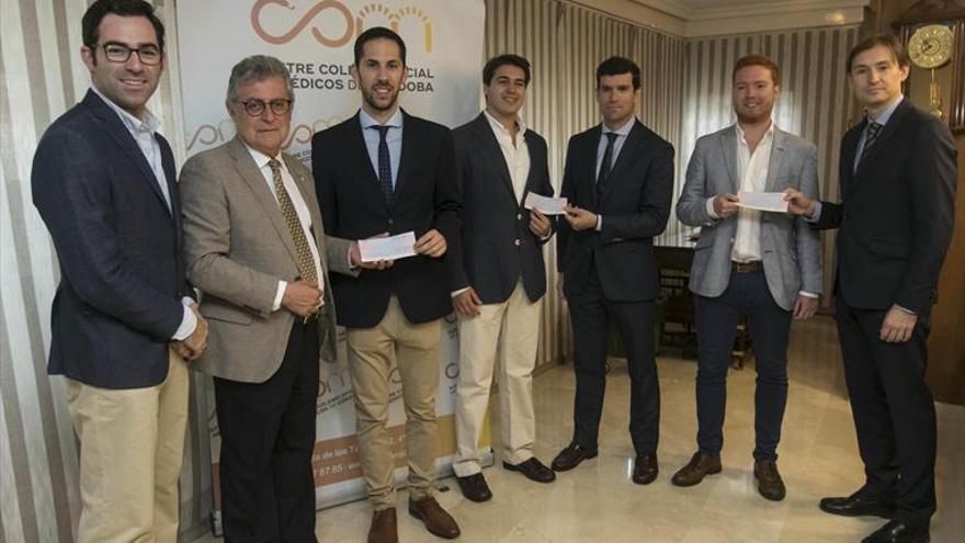 Premiados los tres médicos con la mejor puntuación en el MIR