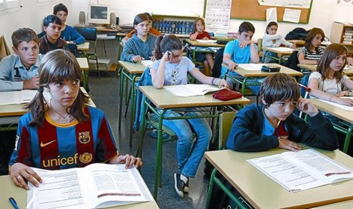En acció 8 Prova de sisè a l’escola Pau Romeva, al districte de les Corts de Barcelona. En acció 8 Prova de sisè a l’escola Pau Romeva, al districte de les Corts de Barcelona.