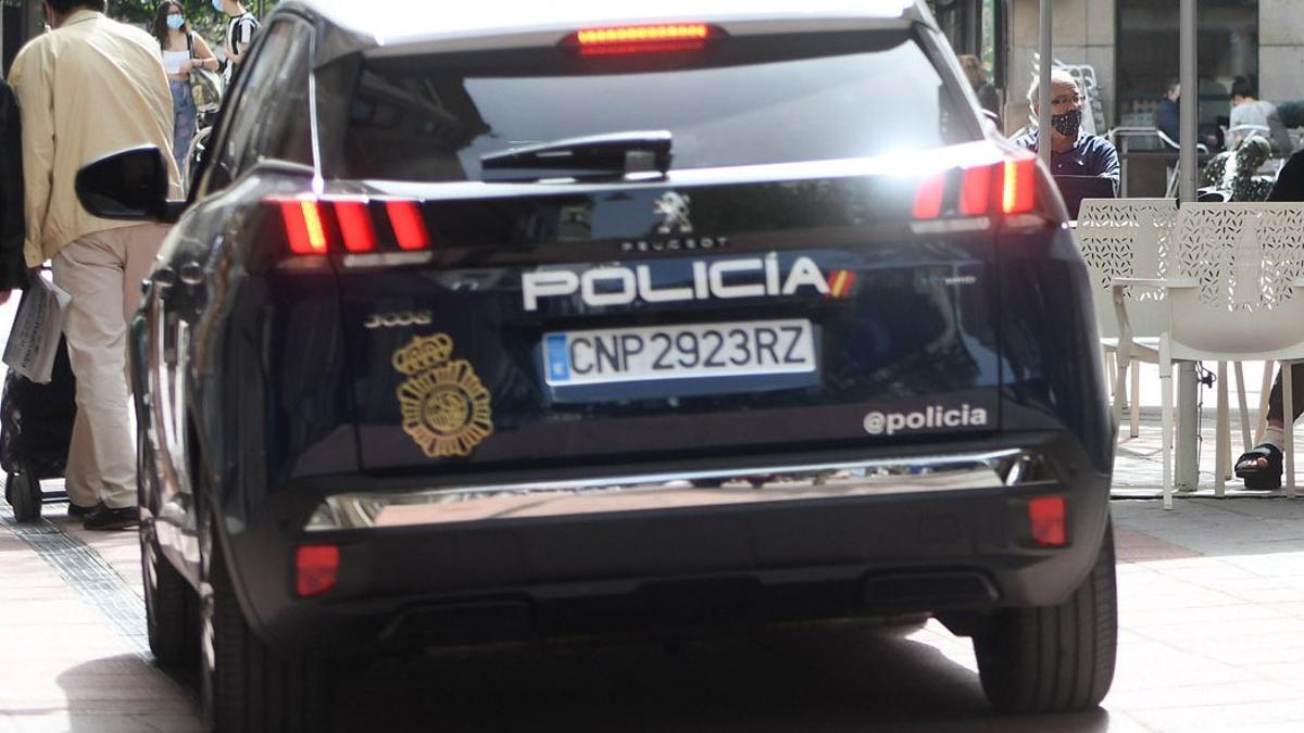 Un vehículo de la Policía Nacional de Pontevedra.