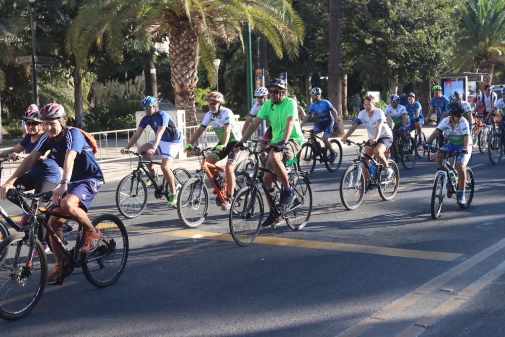 Málaga celebra el Día de la bici