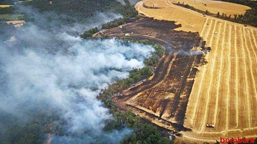 El foc genera nous ensurts a Sant Boi de Lluçanès i a Argençola, ahir