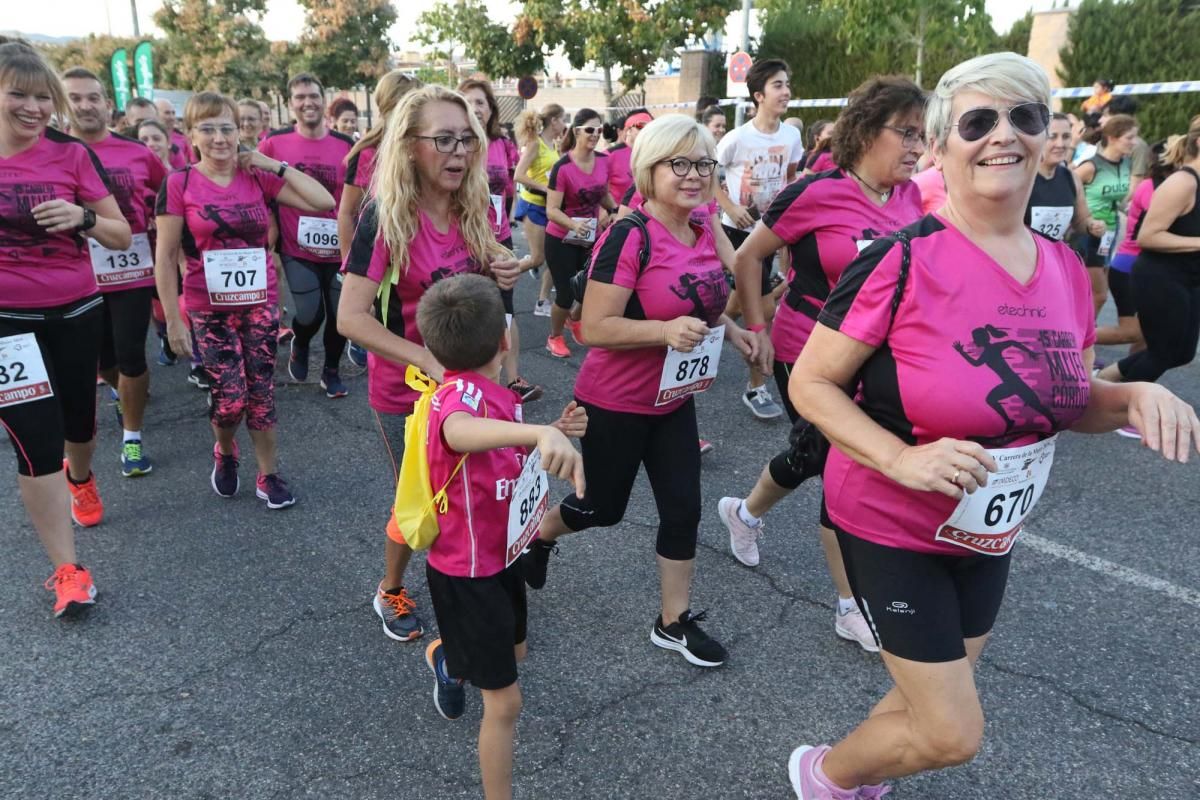 La marea rosa inunda las calles de Córdoba