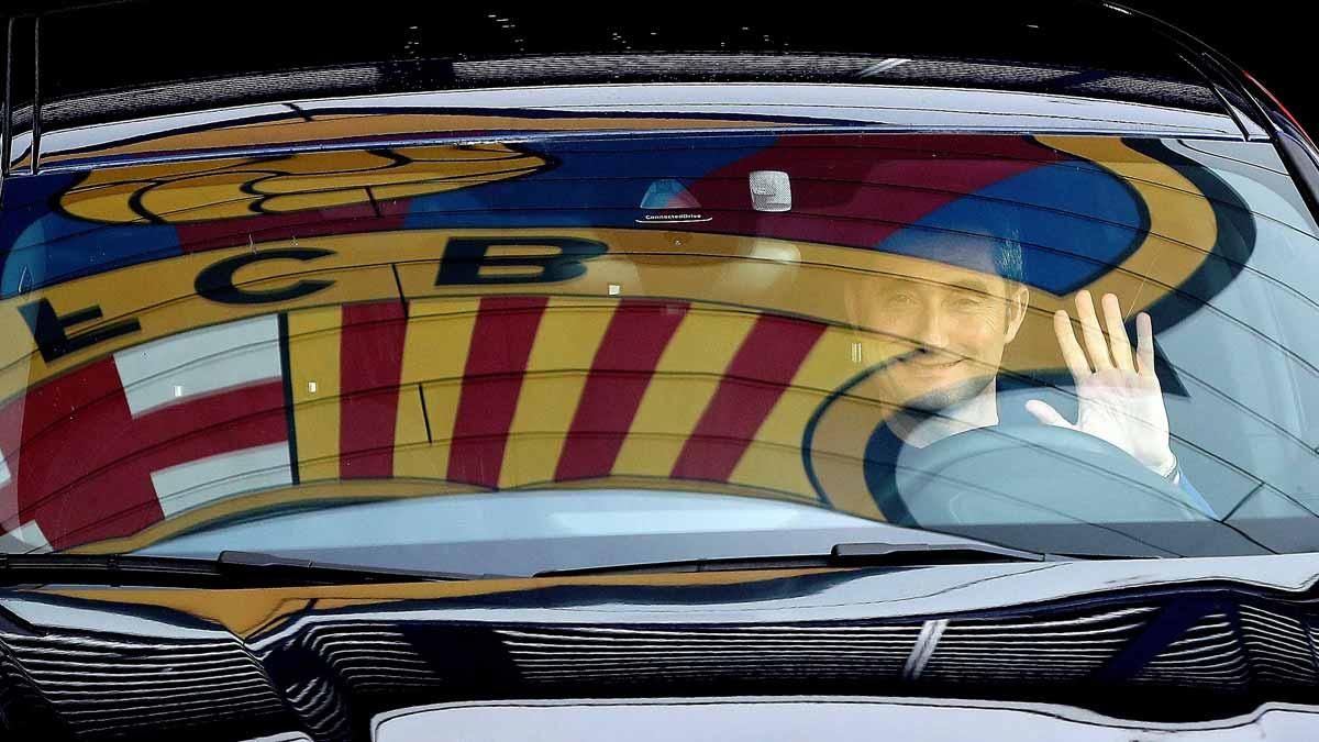 Ernesto Valverde a la salida de la reunión con Bartomeu