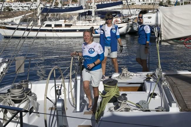 14/11/2016  deporte aventura sanidad  cinco mujeres que han superado el cancer cruzarán el atlántico patrocinadas por  pelayo que han realizado una escala en el muelle de marina de san miguel realizando un entrenamiento en la bahia