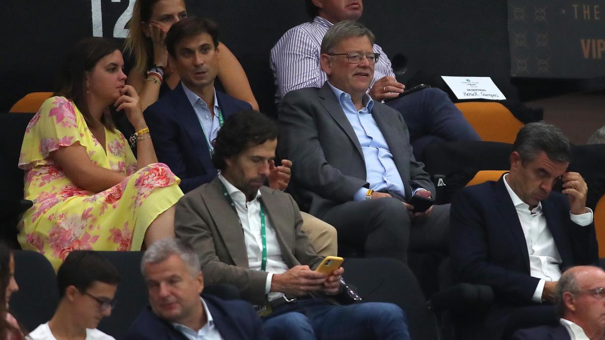 David Ferrer, junto a Sandra Gómez, vicealcaldesa, y Ximo Puig, presidente de la Generalitat