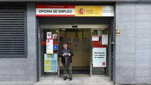 La creación de empleo se frena en julio con la pérdida de casi 10.000 afiliados