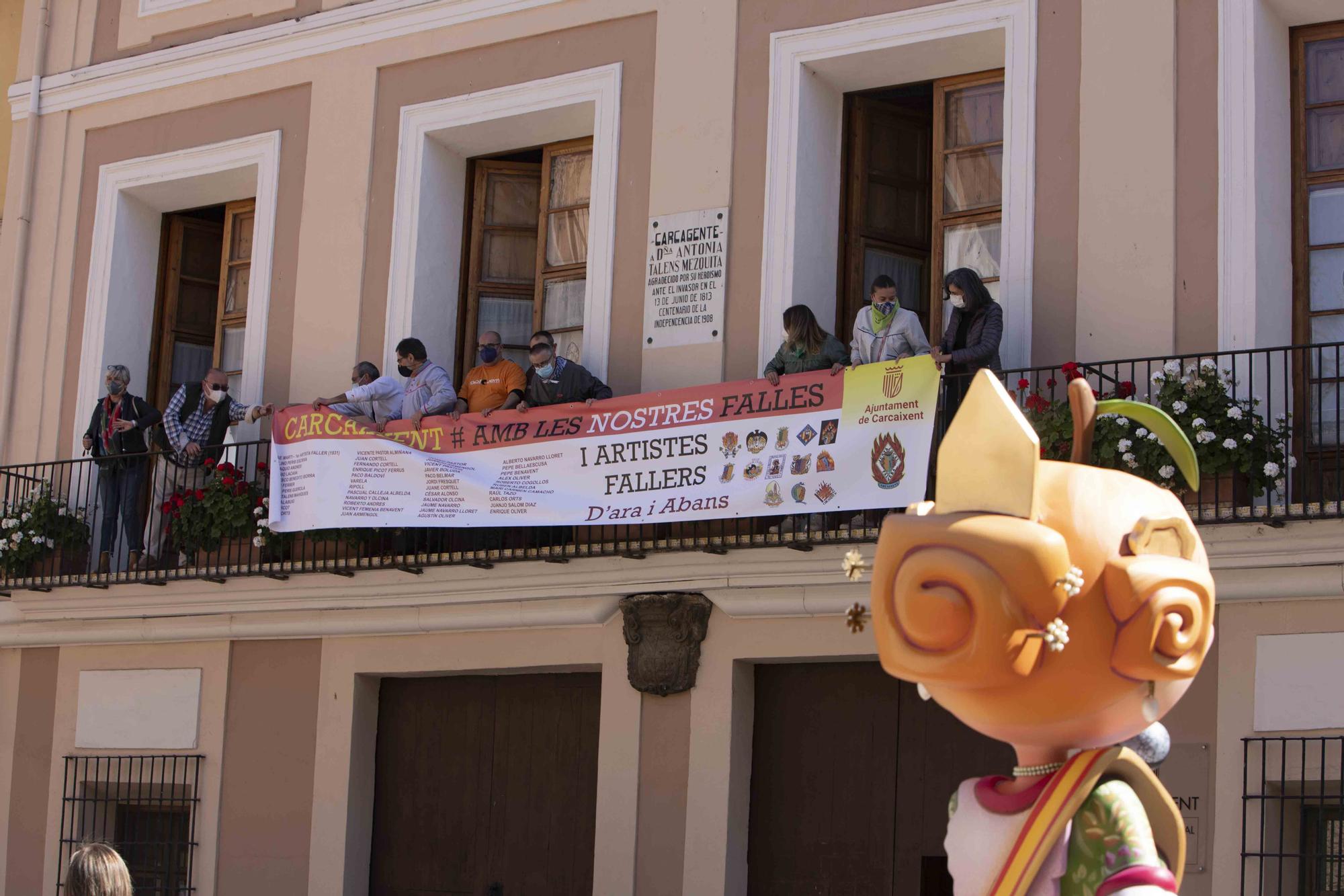 Carcaixent planta cinco monumentos simbólicos