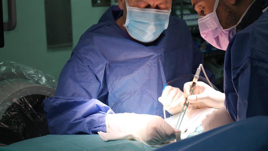 Listas de espera en Aragón: cien pacientes menos en octubre y 5.529 personas pendientes de una operación desde hace más de seis meses