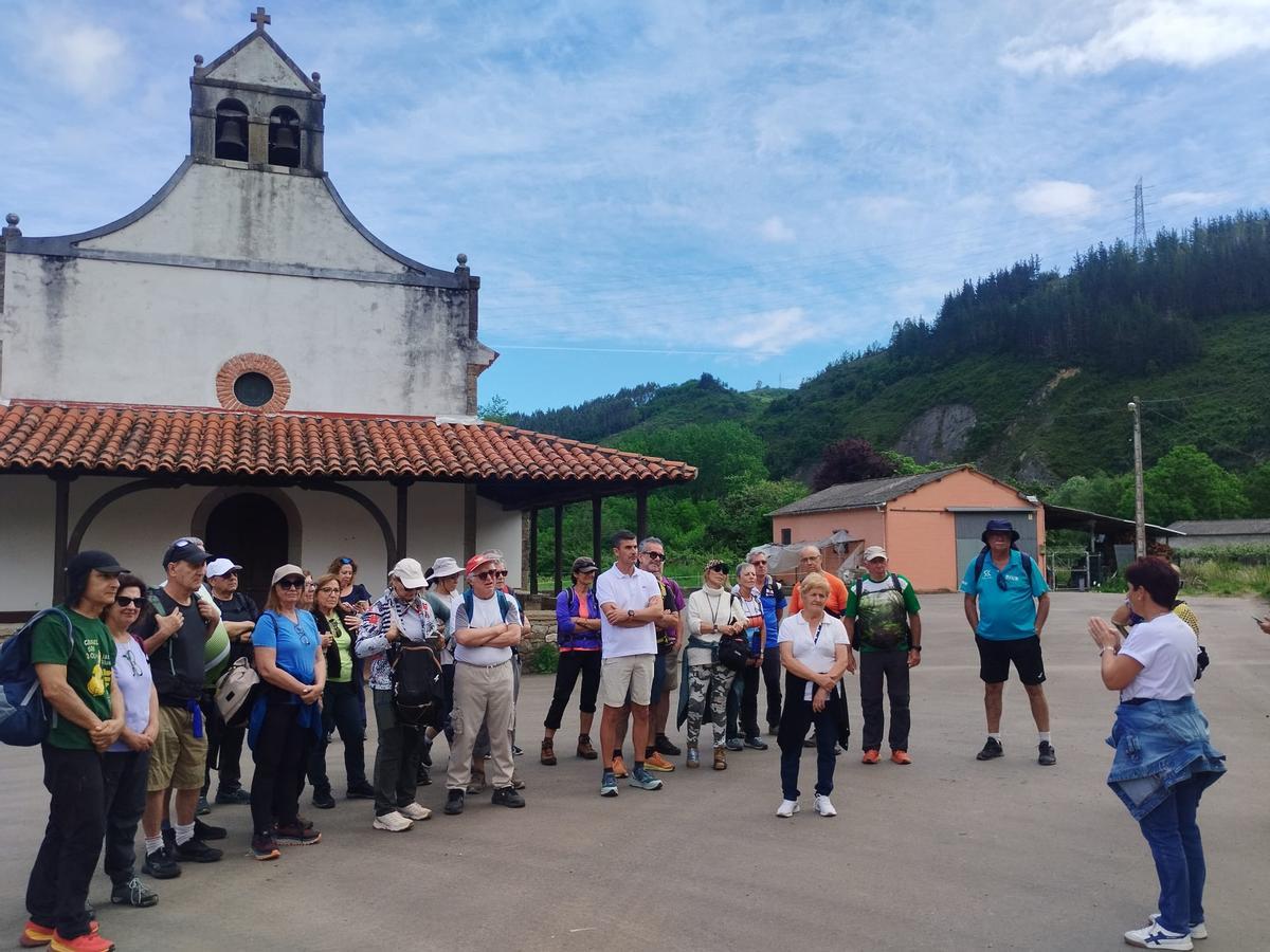 Así fue la visita a Láneo (Salas) de la Federación Nacional de Asociaciones Culturales y Recreativas de Empleados de Cajas de Ahorros