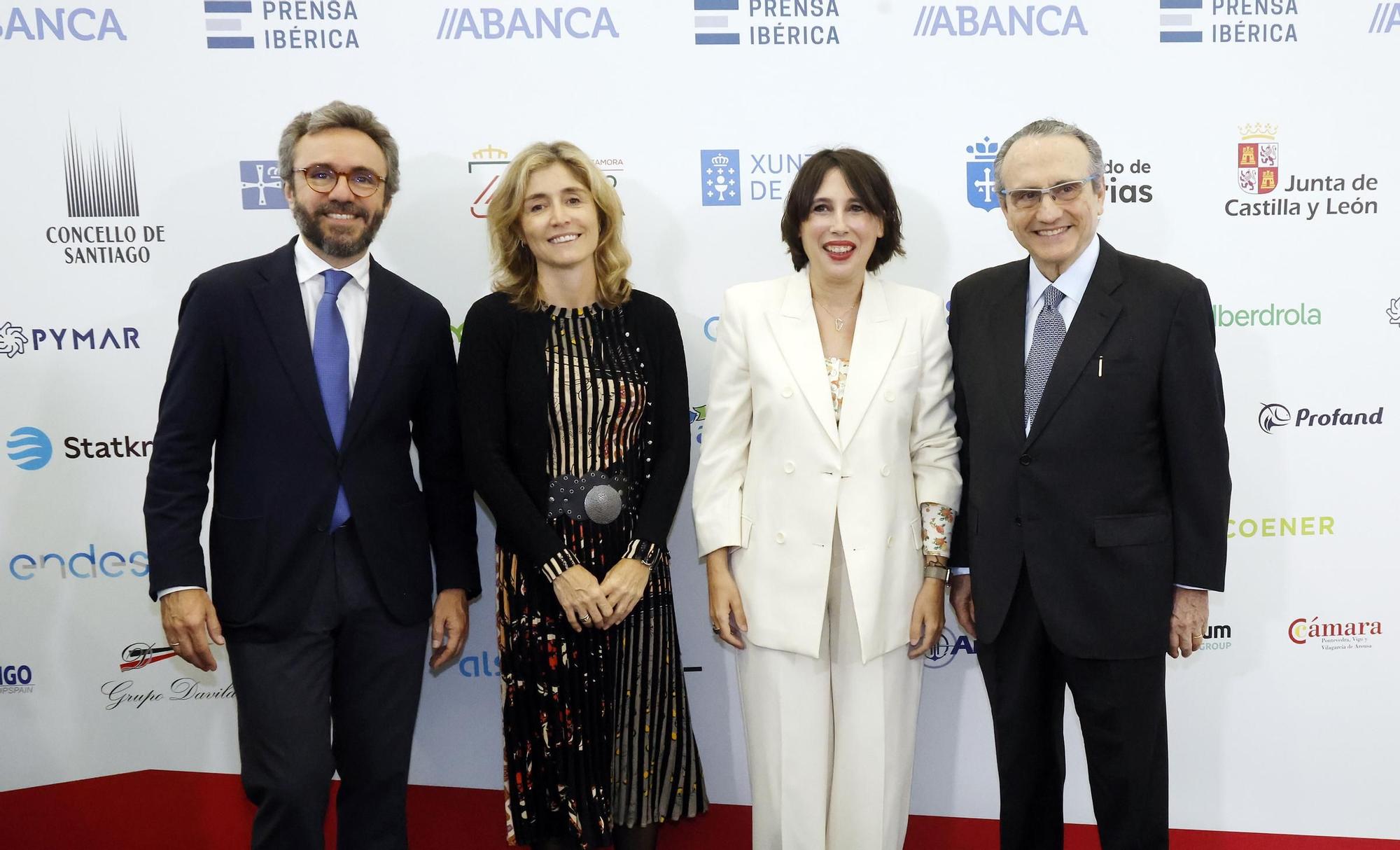 El poder político y empresarial se cita en Santiago