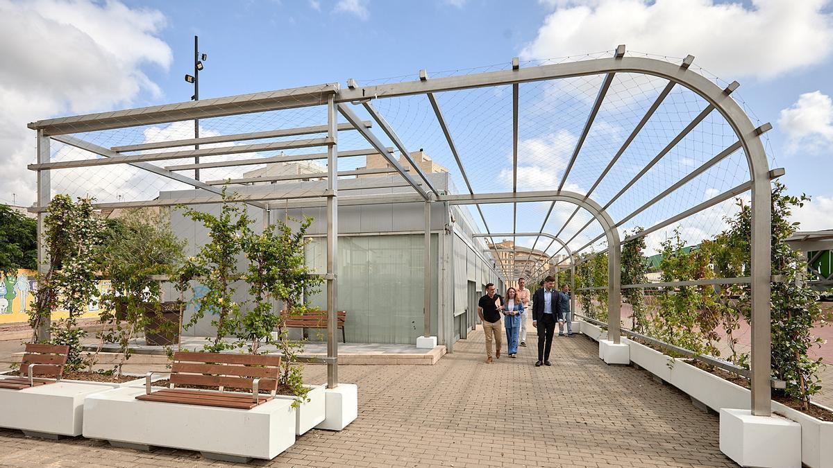 Nueva instalación de la protección solar verde en Gandia