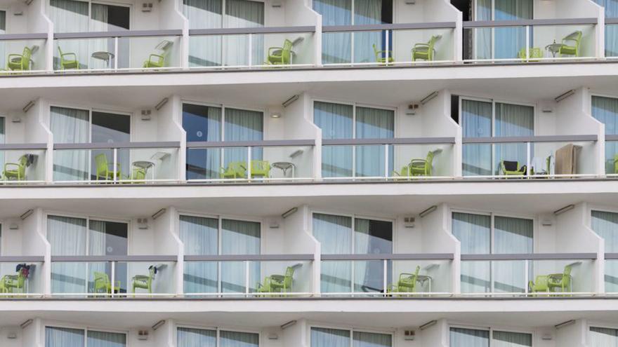 Habitaciones de un hotel de Eivissa, este verano. | VICENT MARÍ