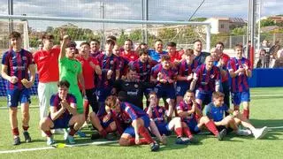El filial de l'Escala puja a Tercera Catalana a última hora del play-off en l'any del debut