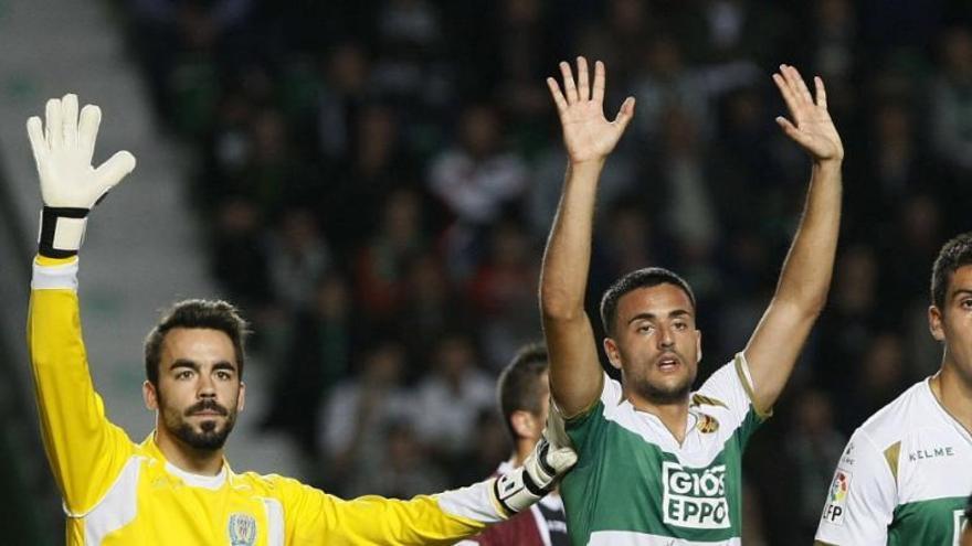 El nuevo portero del Elche, Juan Carlos