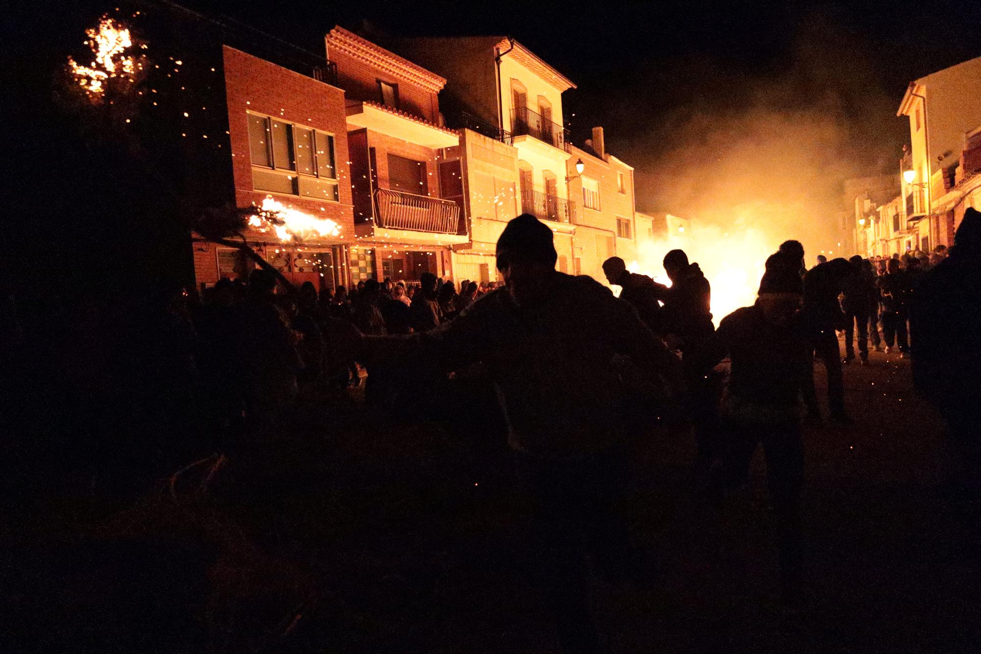 Las mejores fotos de la espectacular Matxà de Sant Antoni en Vilanova d'Alcolea