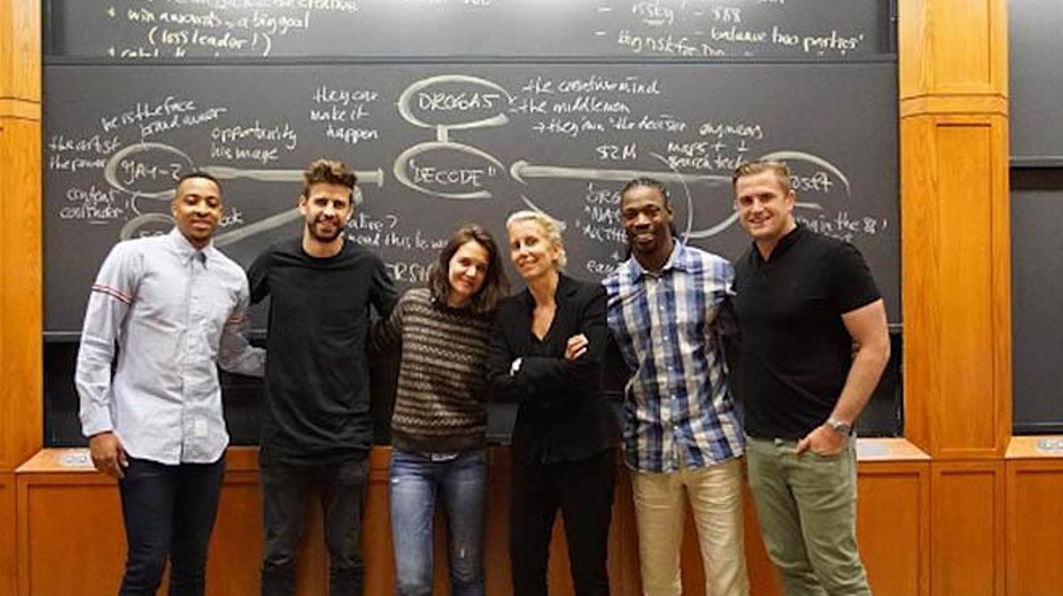 Gerard Piqué i Katie Holmes, companys de classe a Harvard.