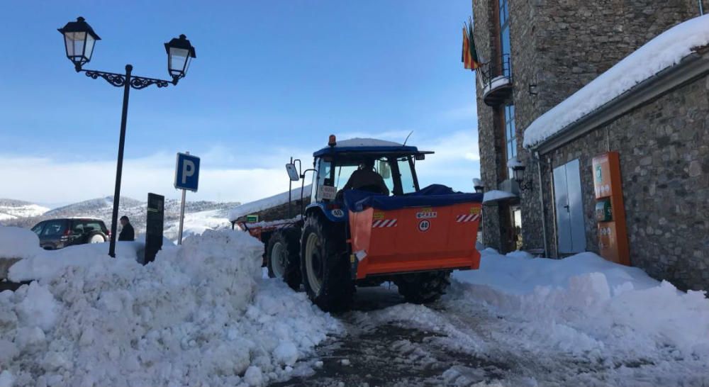 Llevantada en forma de pluja i neu a les comarques gironines