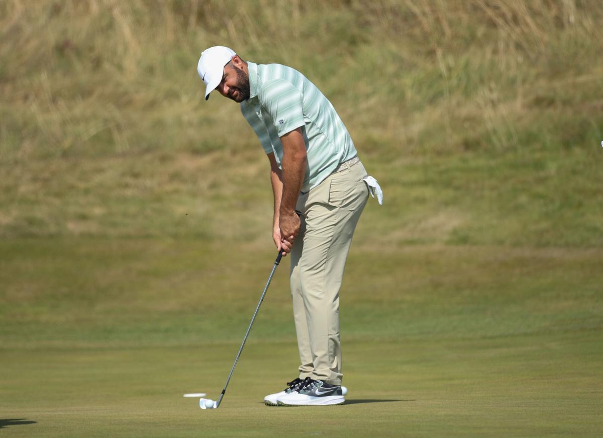 SOUTHPORT (United Kingdom), 15/07/2026.- Scottie Scheffler of the USA in action during practice day at the British Open Golf Championships at Royal Birkdale in Southport, Britain, 15 July 2026. (Reino Unido) EFE/EPA/ADAM VAUGHAN