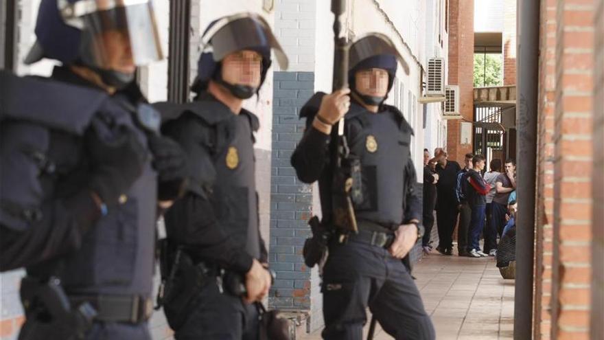 A prisión seis de los siete detenidos por el apuñalamiento de Las Moreras