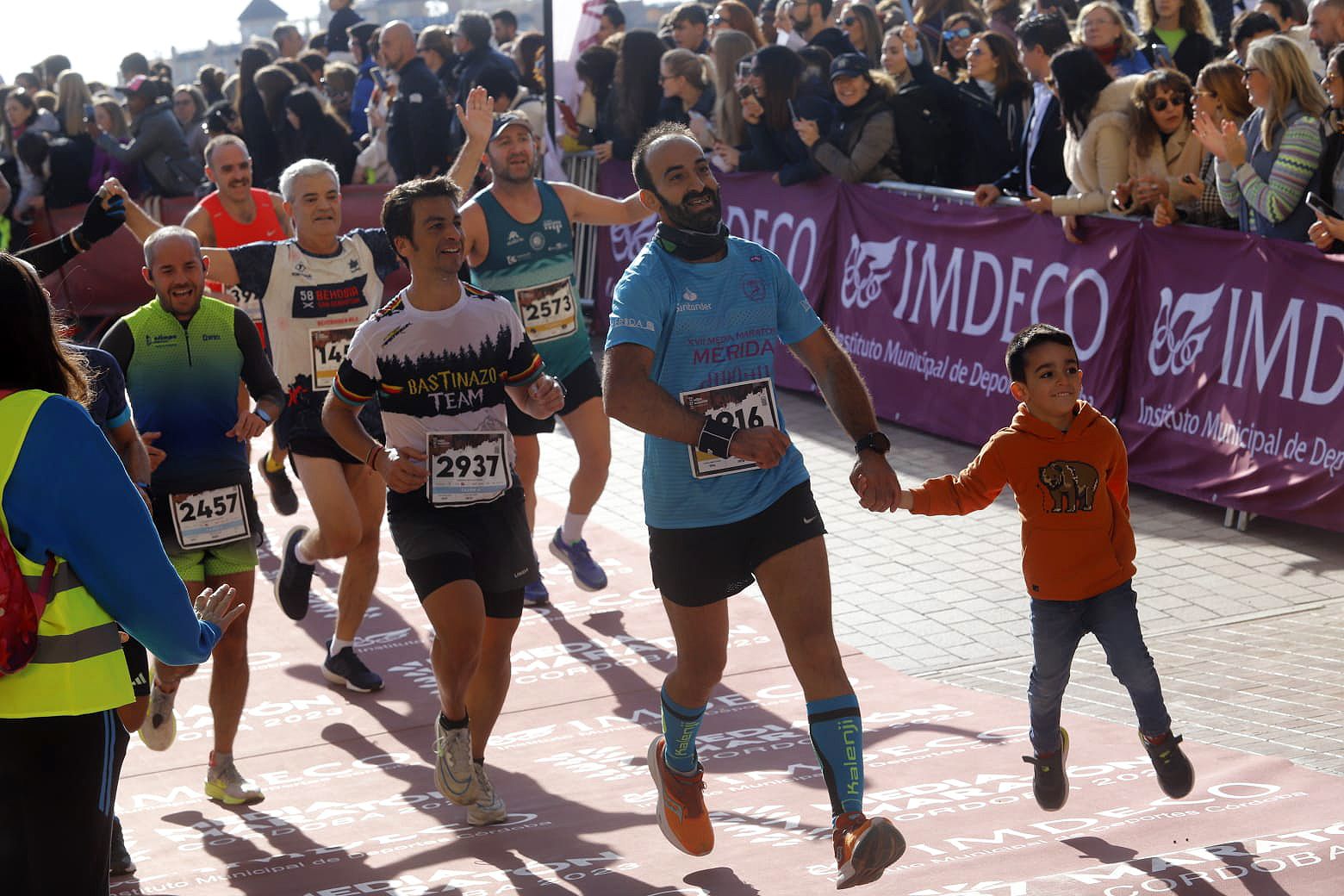 Media Maratón de Córdoba 2023: la carrera, en imágenes