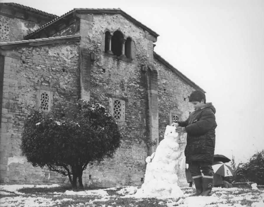 La nevada de 1993 que causó estragos en Asturias y cubrió Oviedo