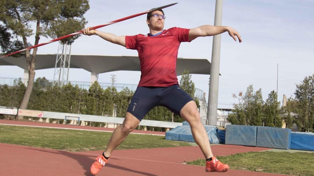 El atleta español Héctor Cabrera durante un entrenamiento