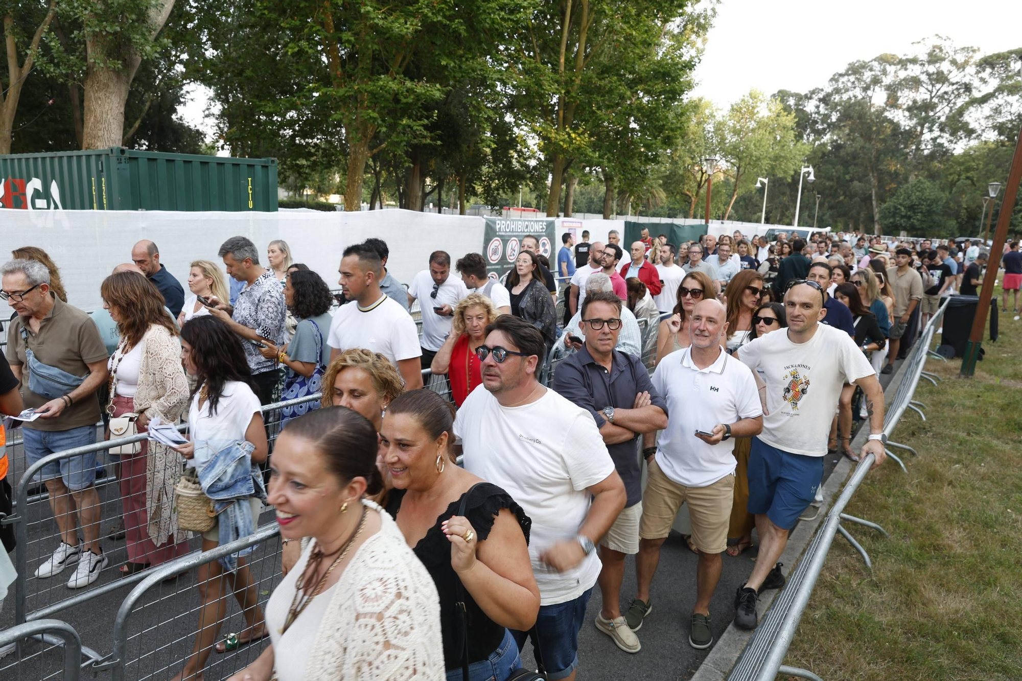 EN IMÁGENES | Gijón rinde homenaje a Sabina: de aquí a la eternidad