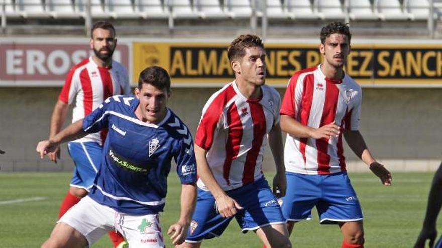 El Murcia se hace con la segunda plaza