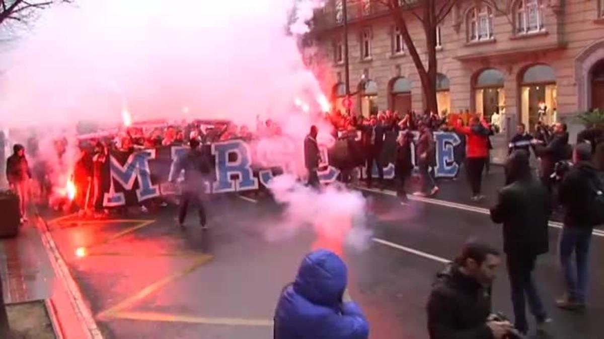 Ultras del Olympique apuñalan a un guardia de seguridad en San Mamés