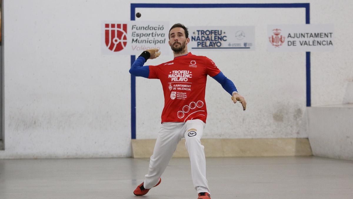 El II Trofeu Nadalenc Pelayo arrancarà este dijous, 23 de desembre. A les 18.00 hores iniciarà una sessió on s'enfrontarà la parella de Puchol II i Jesús amb la conformada per José Salvador i Nacho (foto).