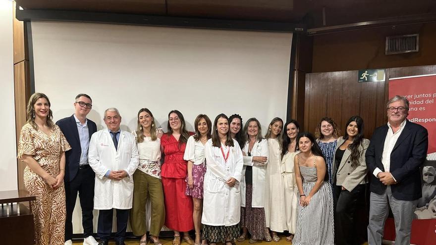 Povisa capta a la «mayoría» de las trece médicas que terminaron este año la especialidad en el centro vigués