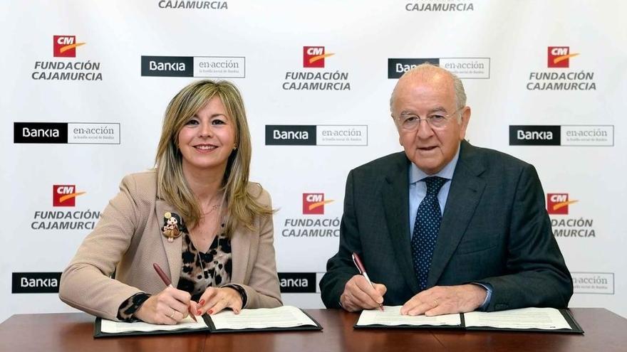 Bankia y Cajamurcia luchan contra la exclusión social