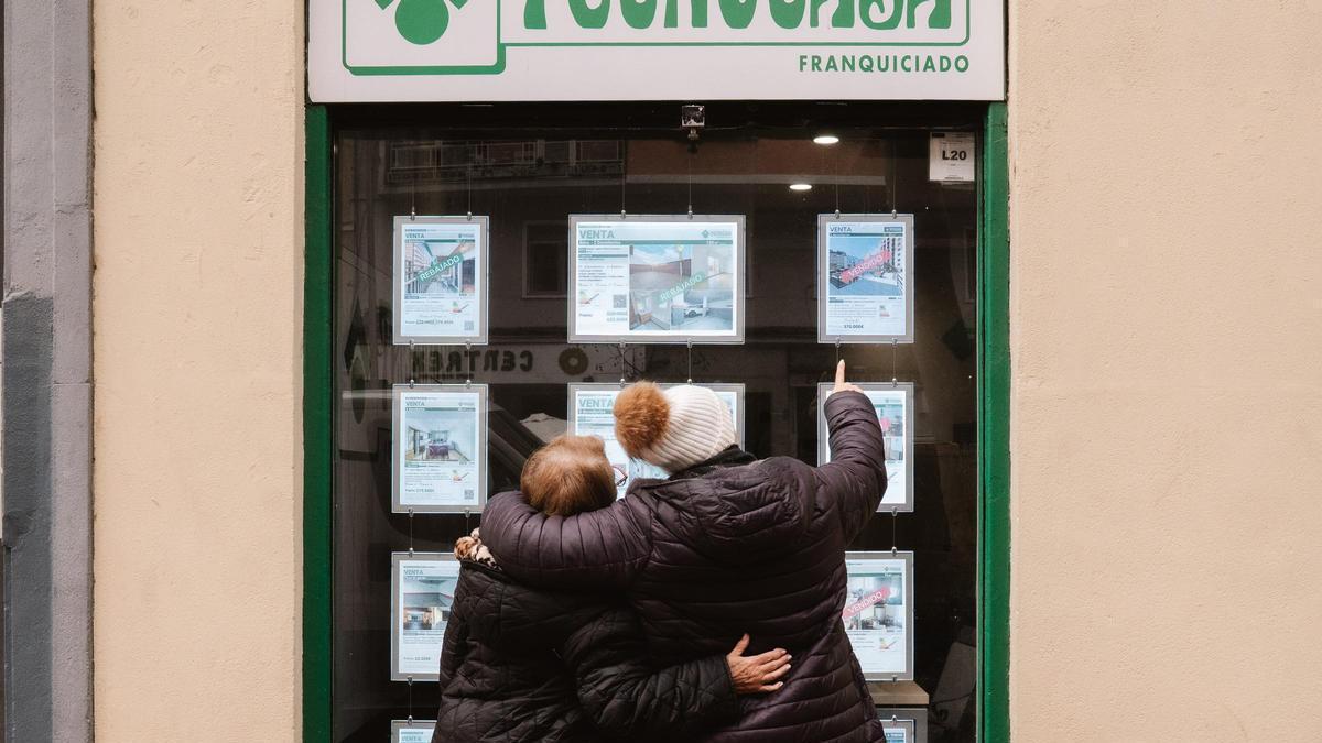 DONACIONES VIVIENDAS | Las donaciones de padres a hijos se disparan por el alto precio de la vivienda