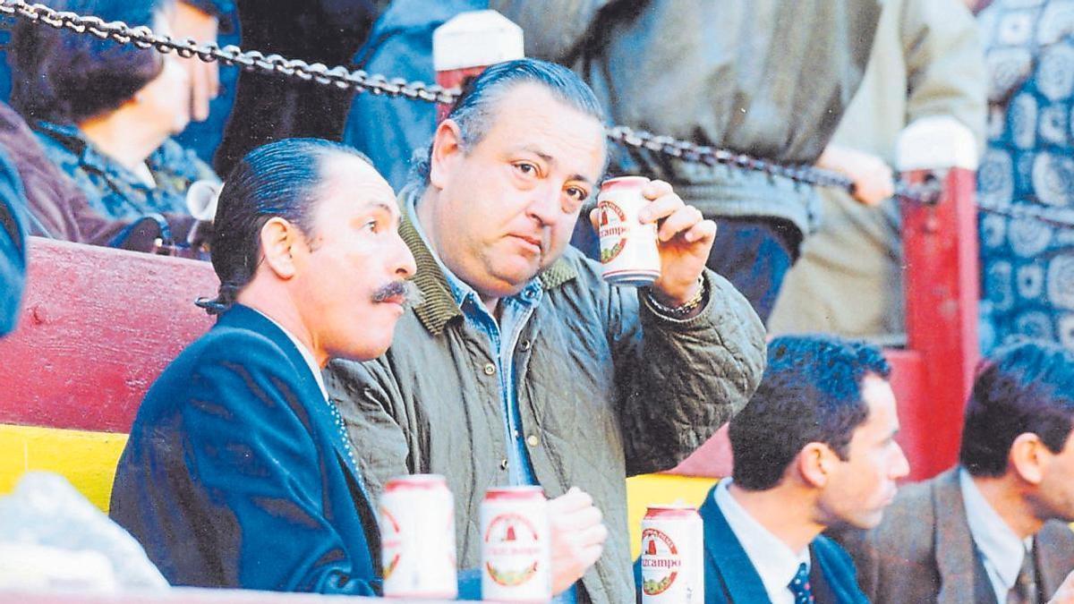 Antonio González Barnés y Clemente García Reveldería en el Coso de la Condomina, 2004.