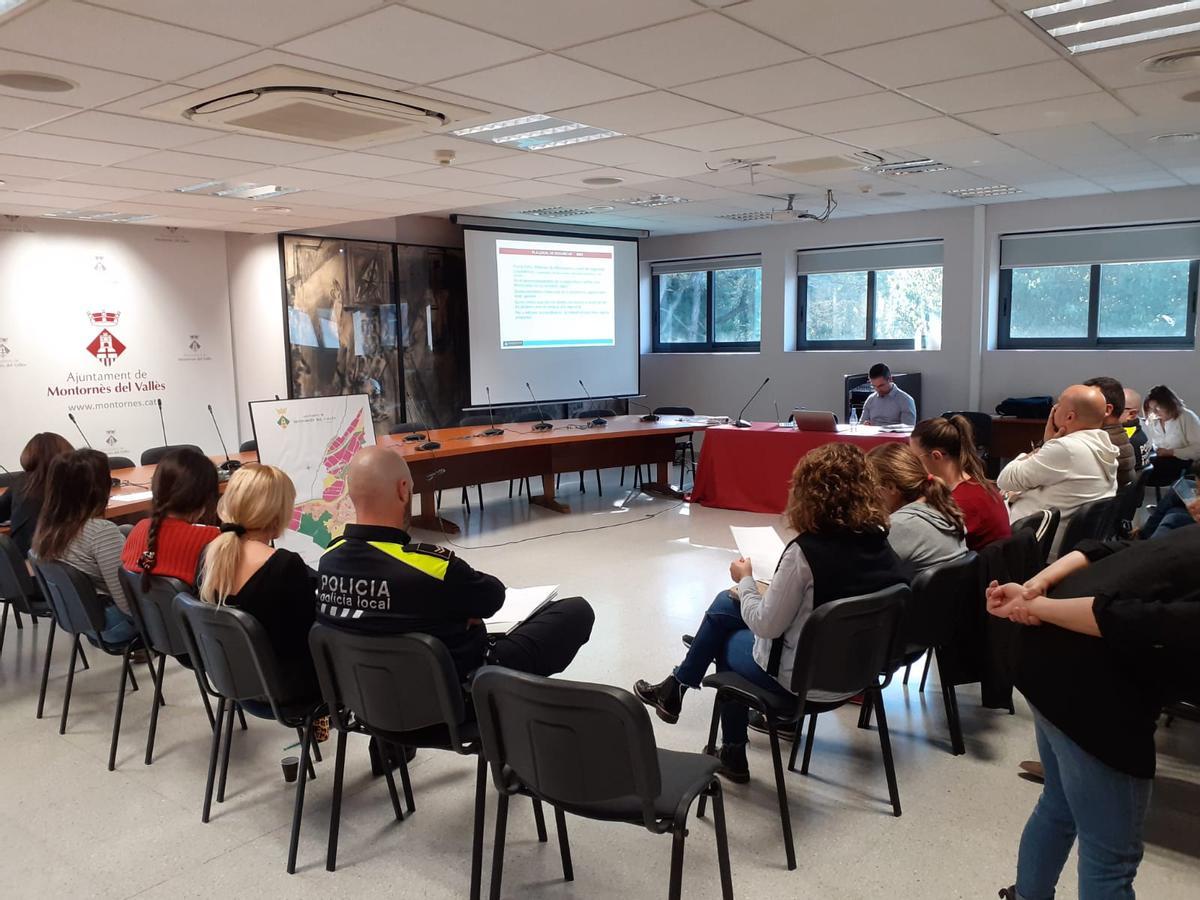 Reunio tecnica del  Pla Local de Seguretat de Montornès