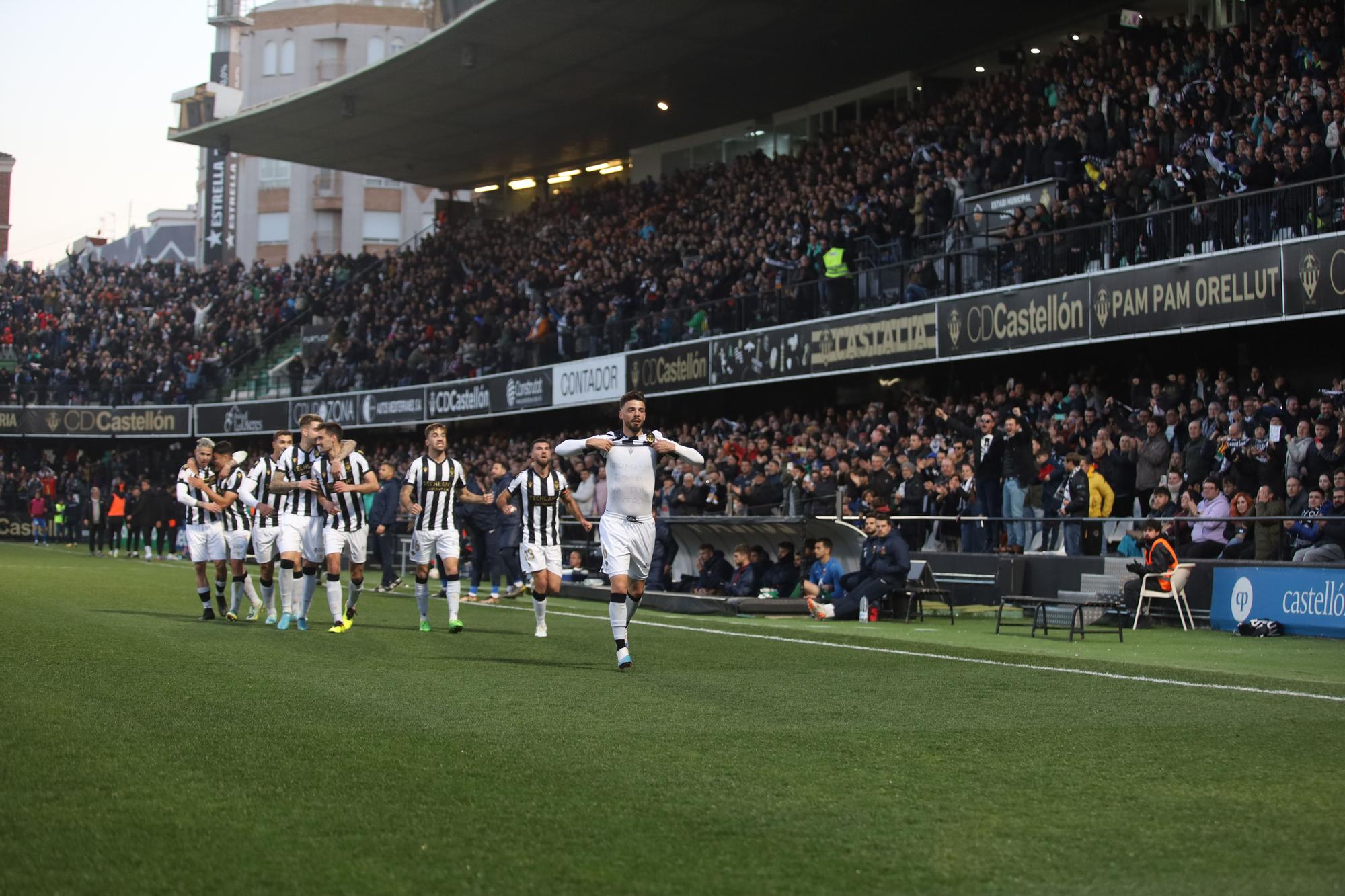 Galería | Así ha recibido la afición al Castellón antes de medirse al Eldense