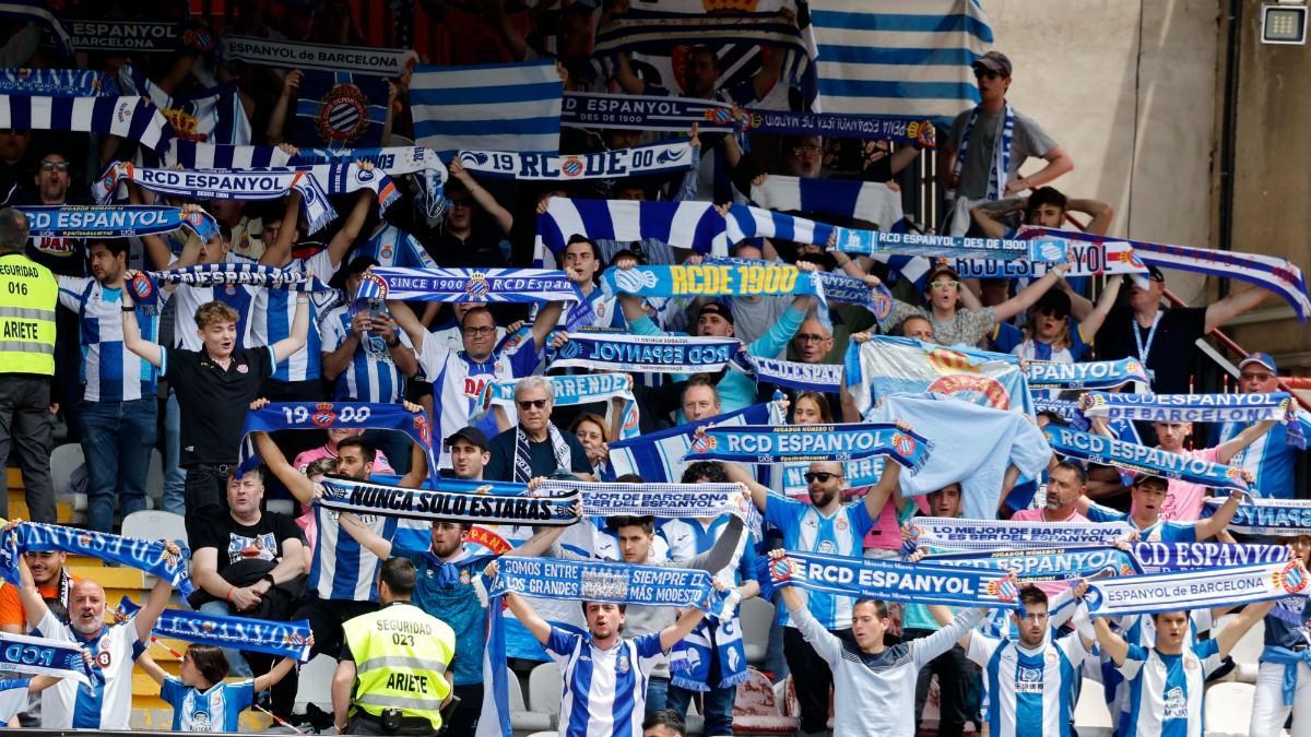 La afición del Espanyol anima a su equipo