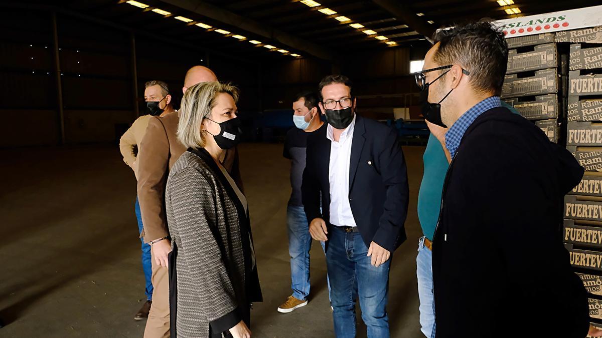 La consejera de Agricultura, Ganadería y Pesca, Alicia Vanoostende visita Fuerteventura