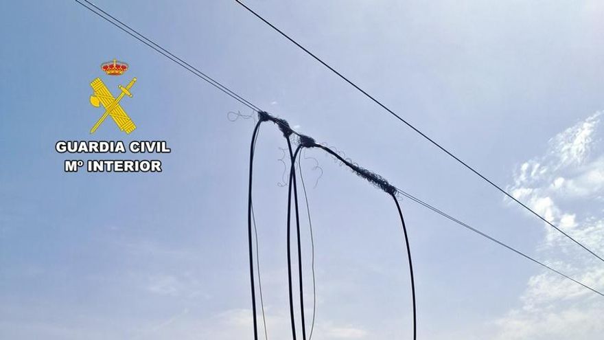 Desarticulado un grupo acusado de robar más de 8.000 metros de cable de líneas telefónicas en Baterno (Badajoz)